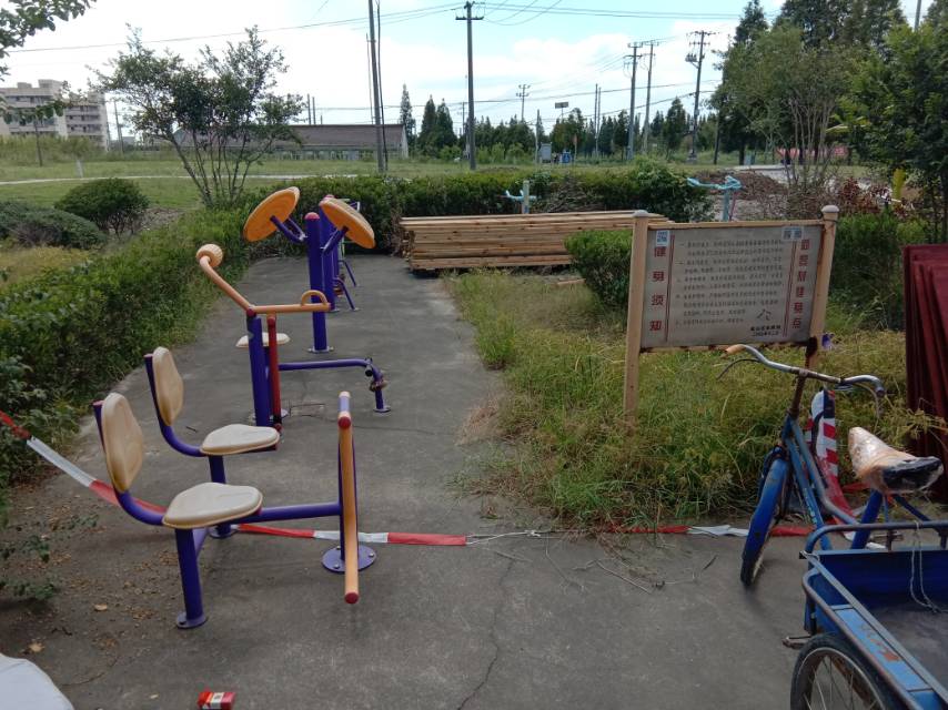 新黎村健身點(diǎn)（一）