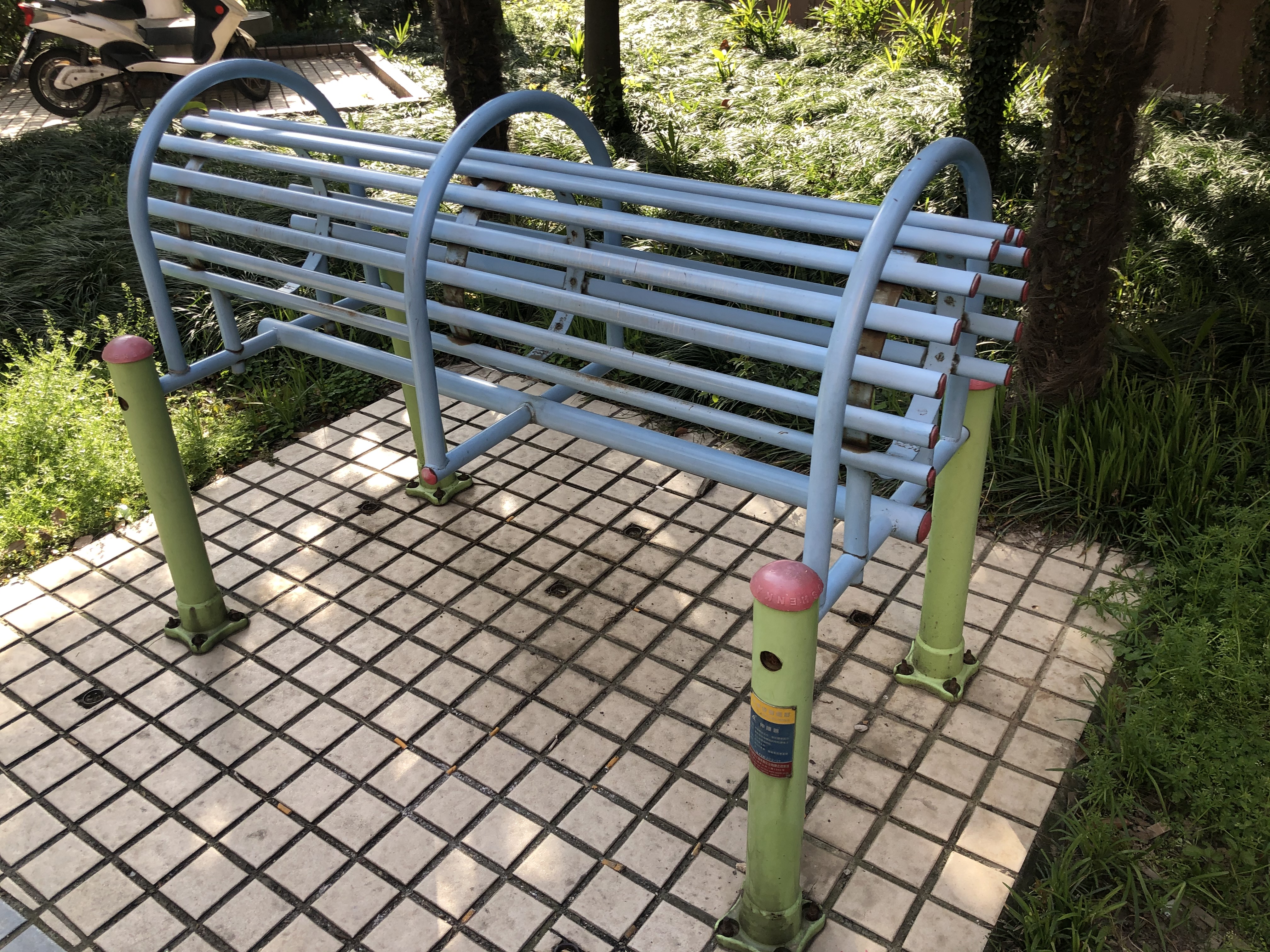 嚴(yán)民路40弄健身點(diǎn)