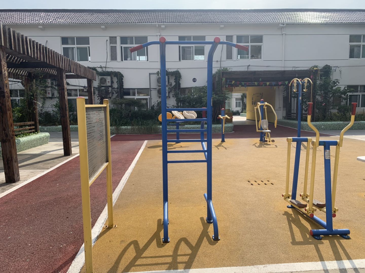 多功能訓(xùn)練器