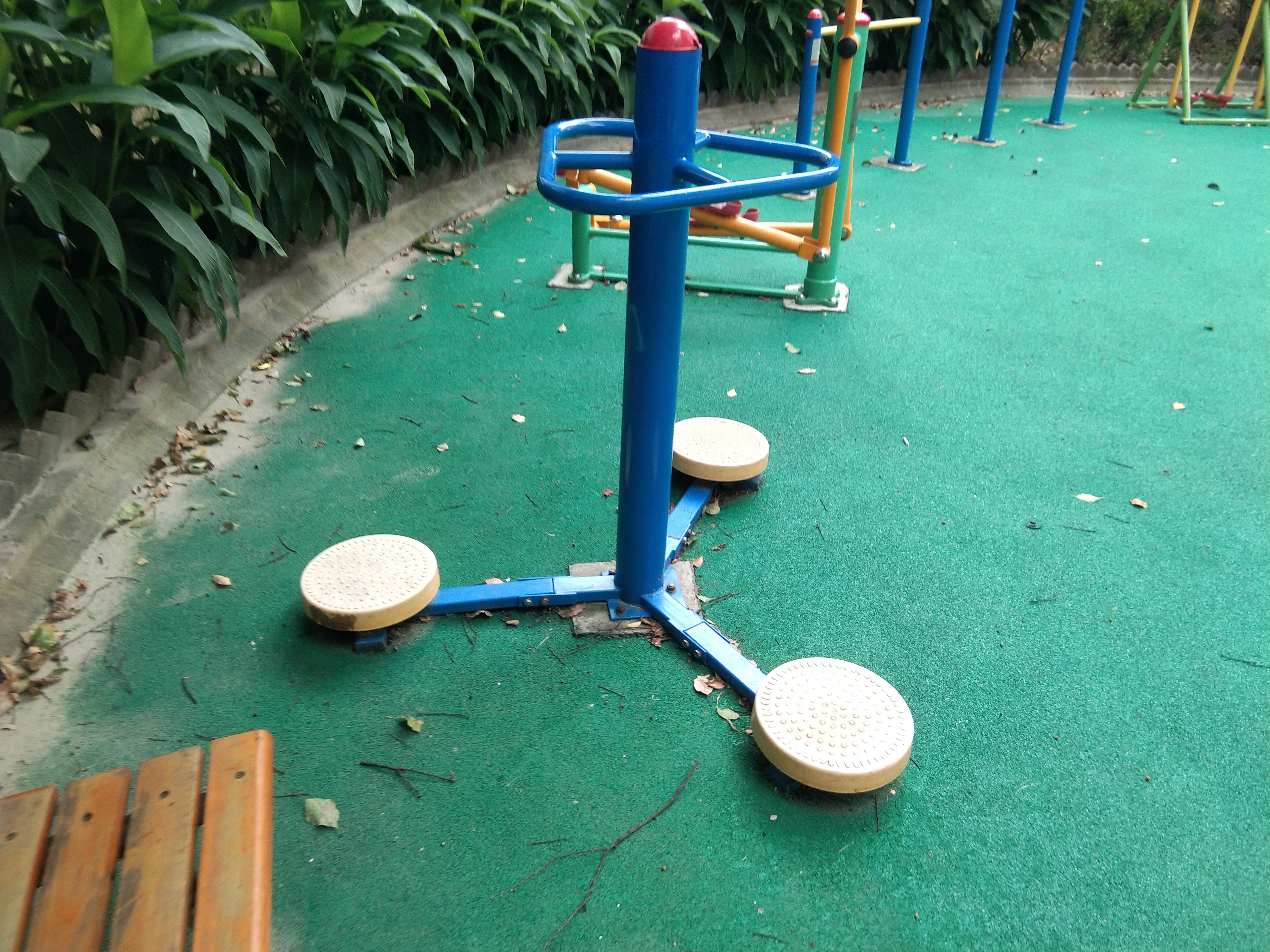 三人扭腰器 三人扭腰器