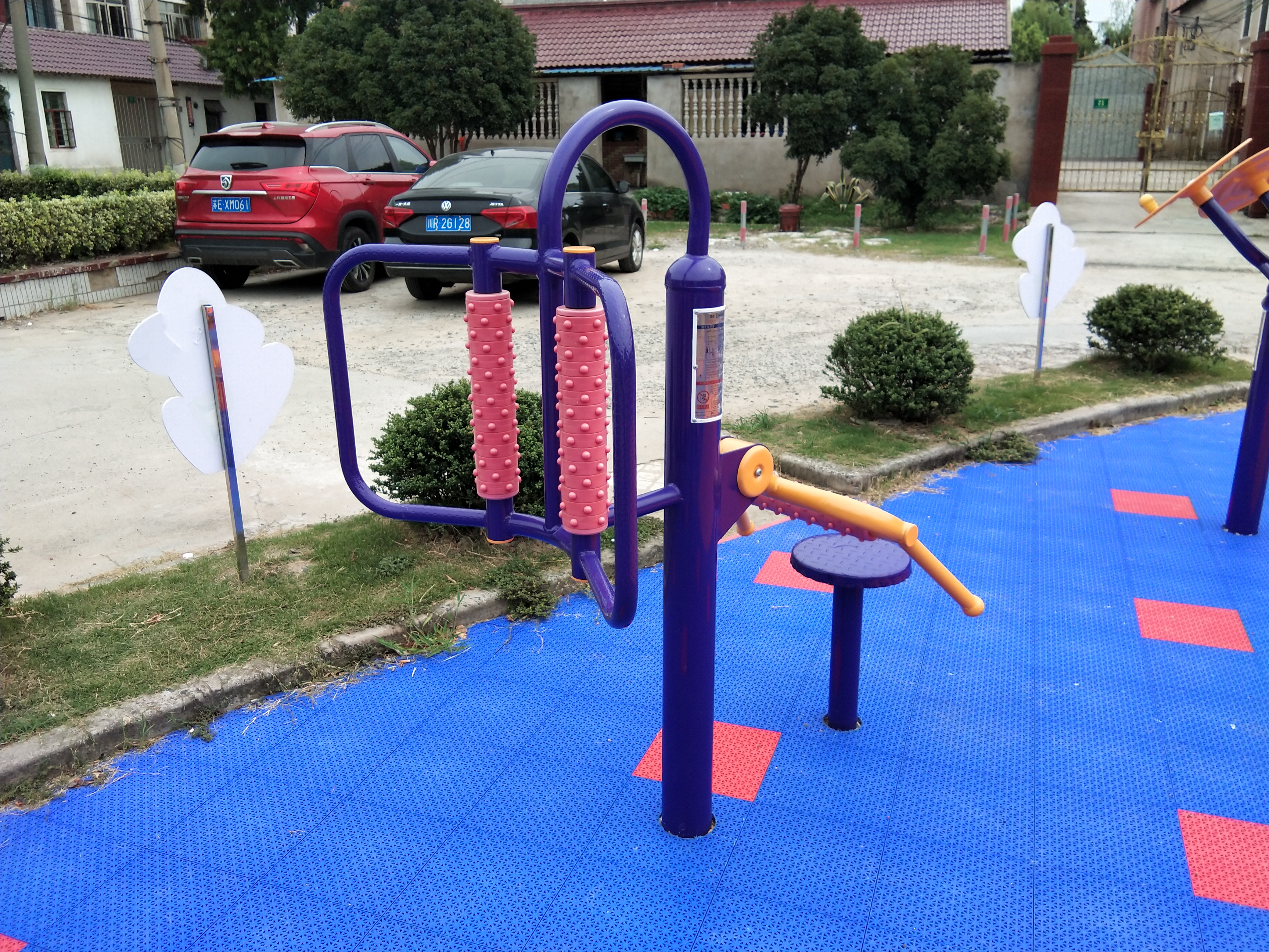 腰背按摩器 腰背按摩器