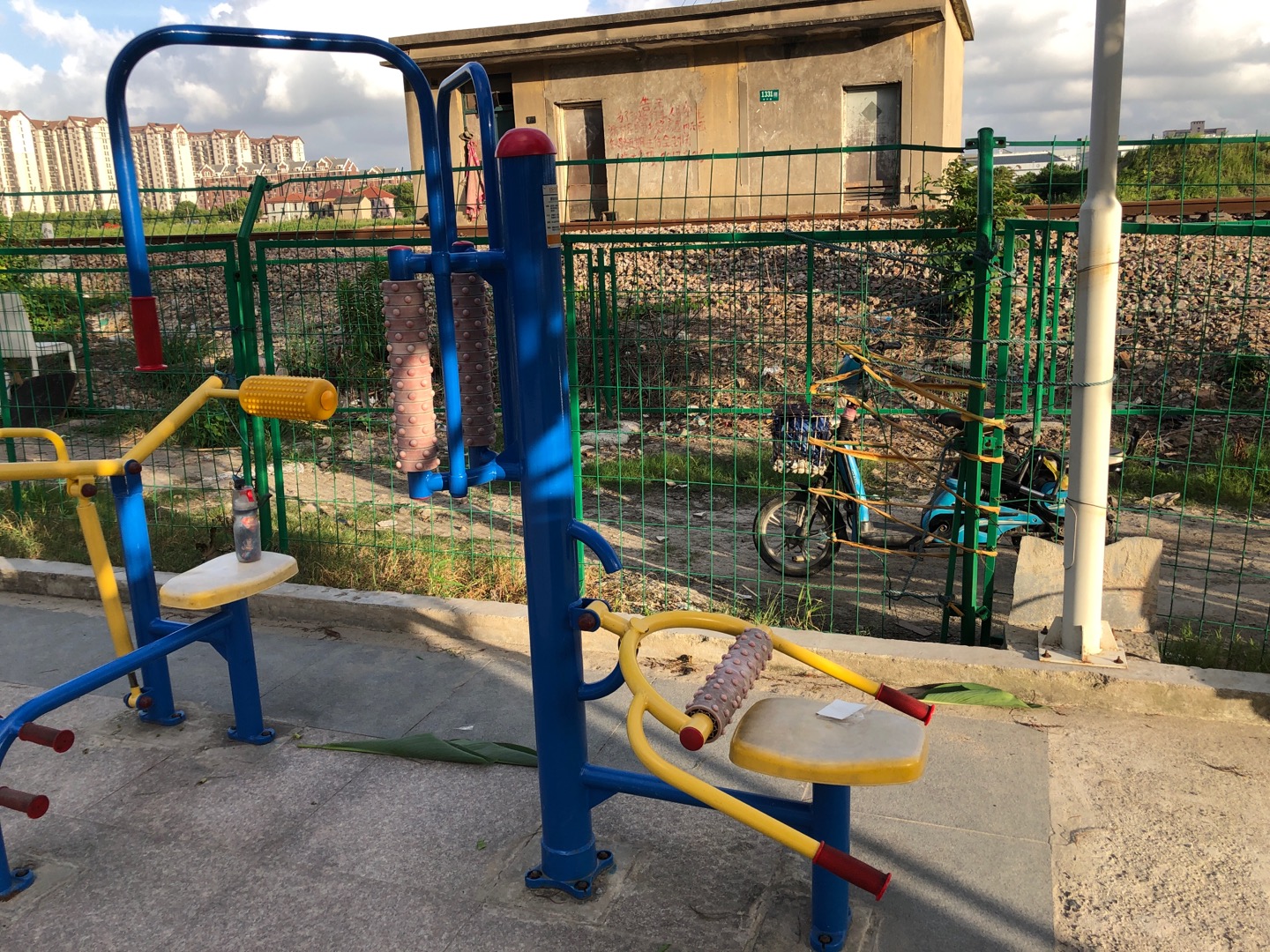 腰背按摩器 腰背按摩器