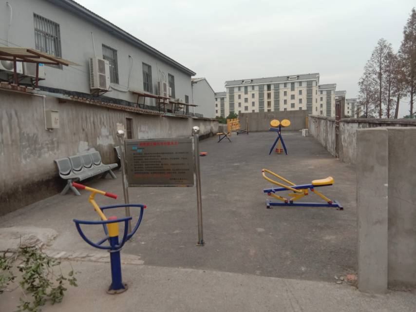 大溝村江鎮(zhèn)西街83號(hào)西橋頭健身路徑