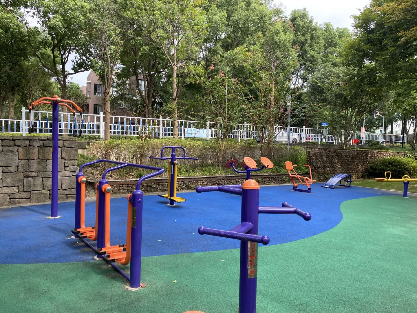 沿河路市民益智健身點