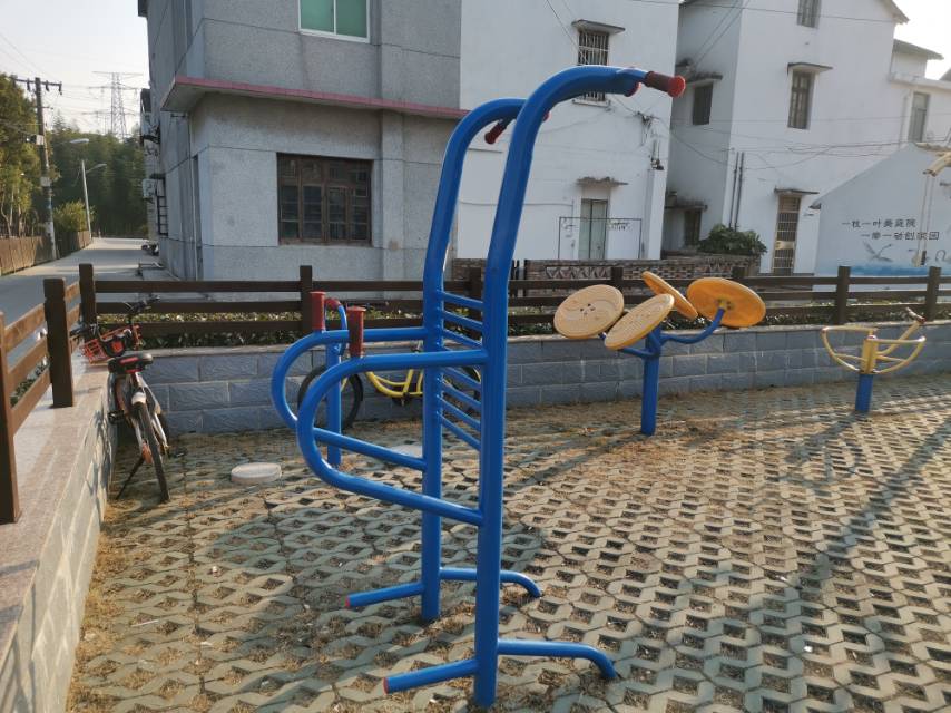 多功能訓(xùn)練器 多功能訓(xùn)練器