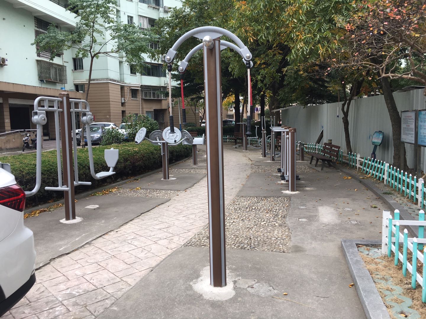 品新苑居委健身點(diǎn)1