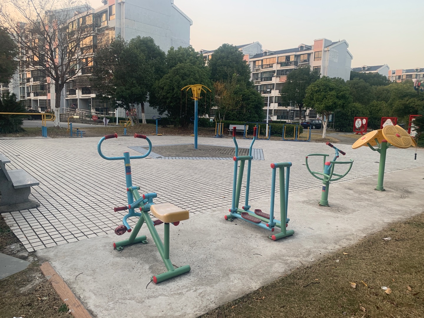 新舒苑南苑健身點(diǎn)