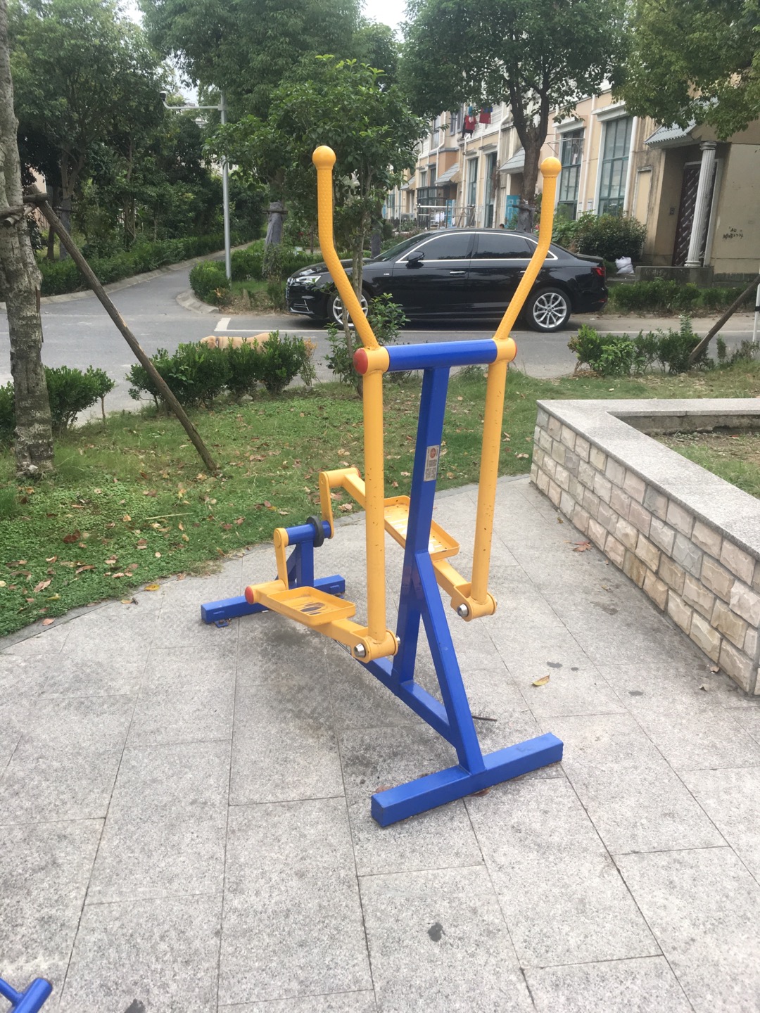 室外橢圓機(jī) 室外橢圓機(jī)