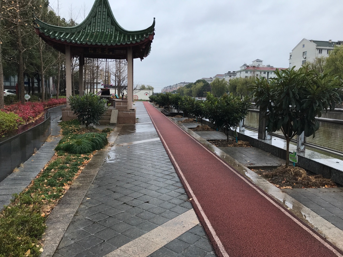 正陽(yáng)二居百姓健身步道