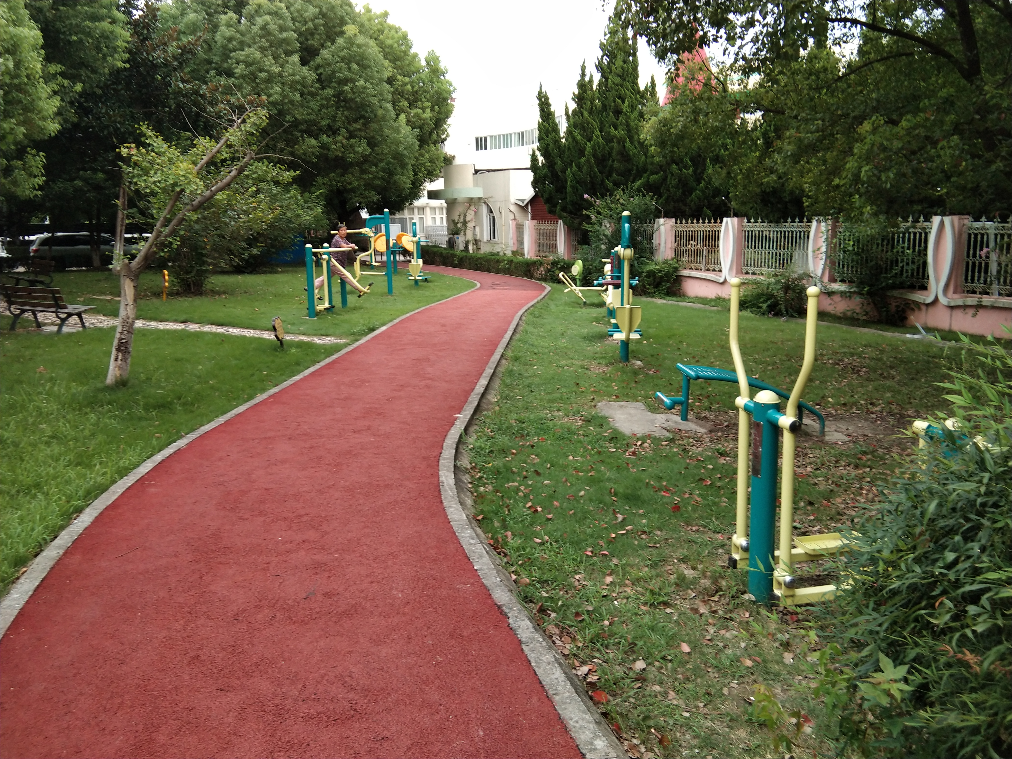 西部花苑西部一區(qū)健身苑