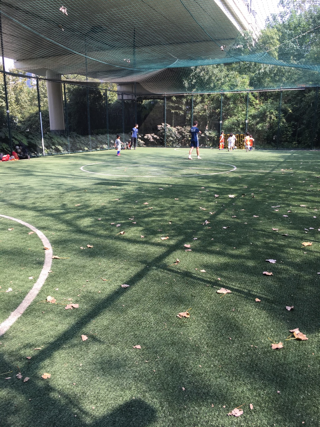 新虹橋中心花園足球場(chǎng)