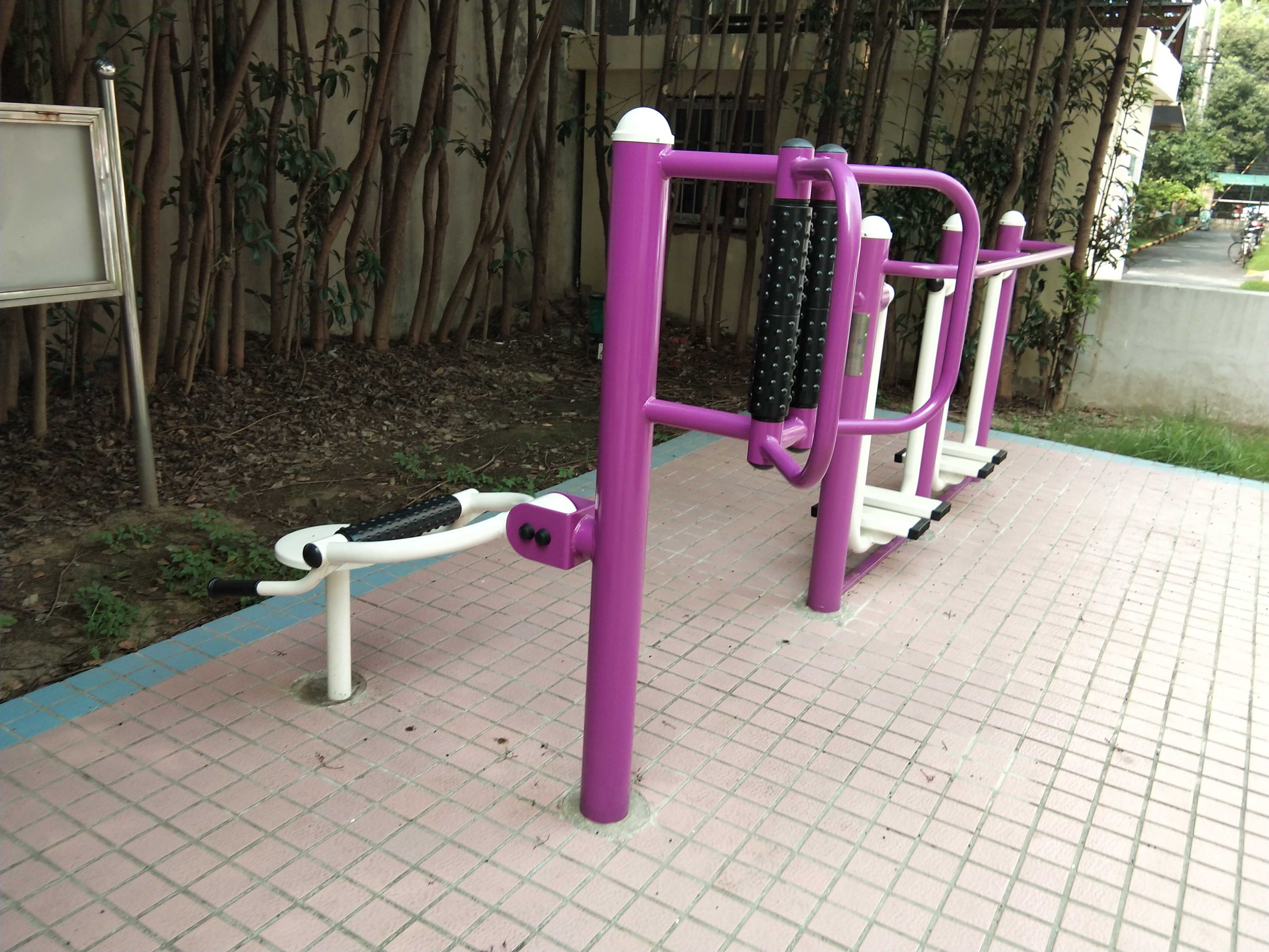 坐式腰背按摩器 坐式腰背按摩器