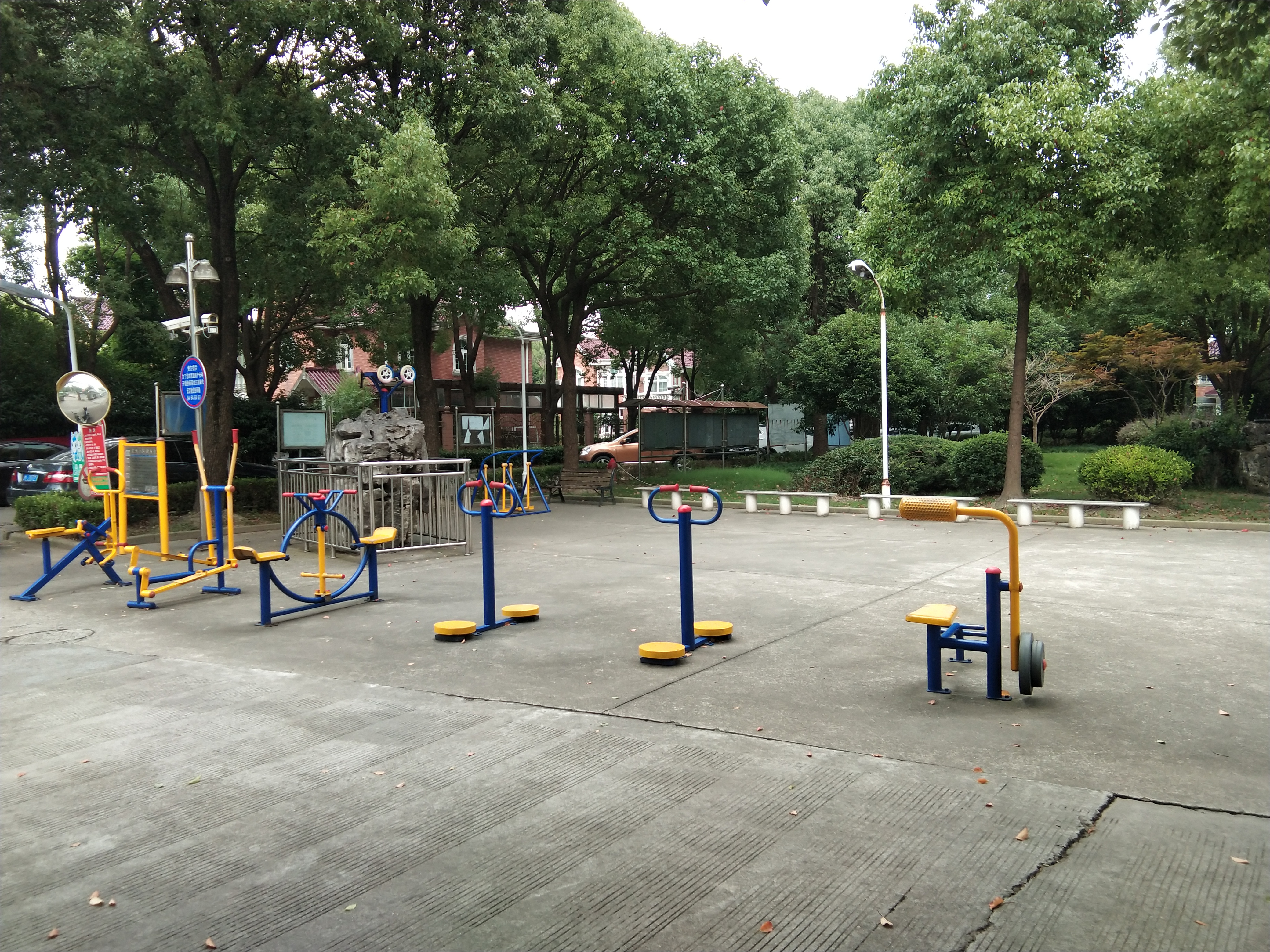 魯匯居委健身點A