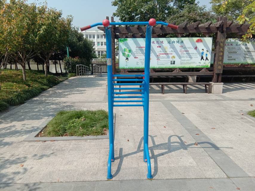 多功能訓(xùn)練器 多功能訓(xùn)練器