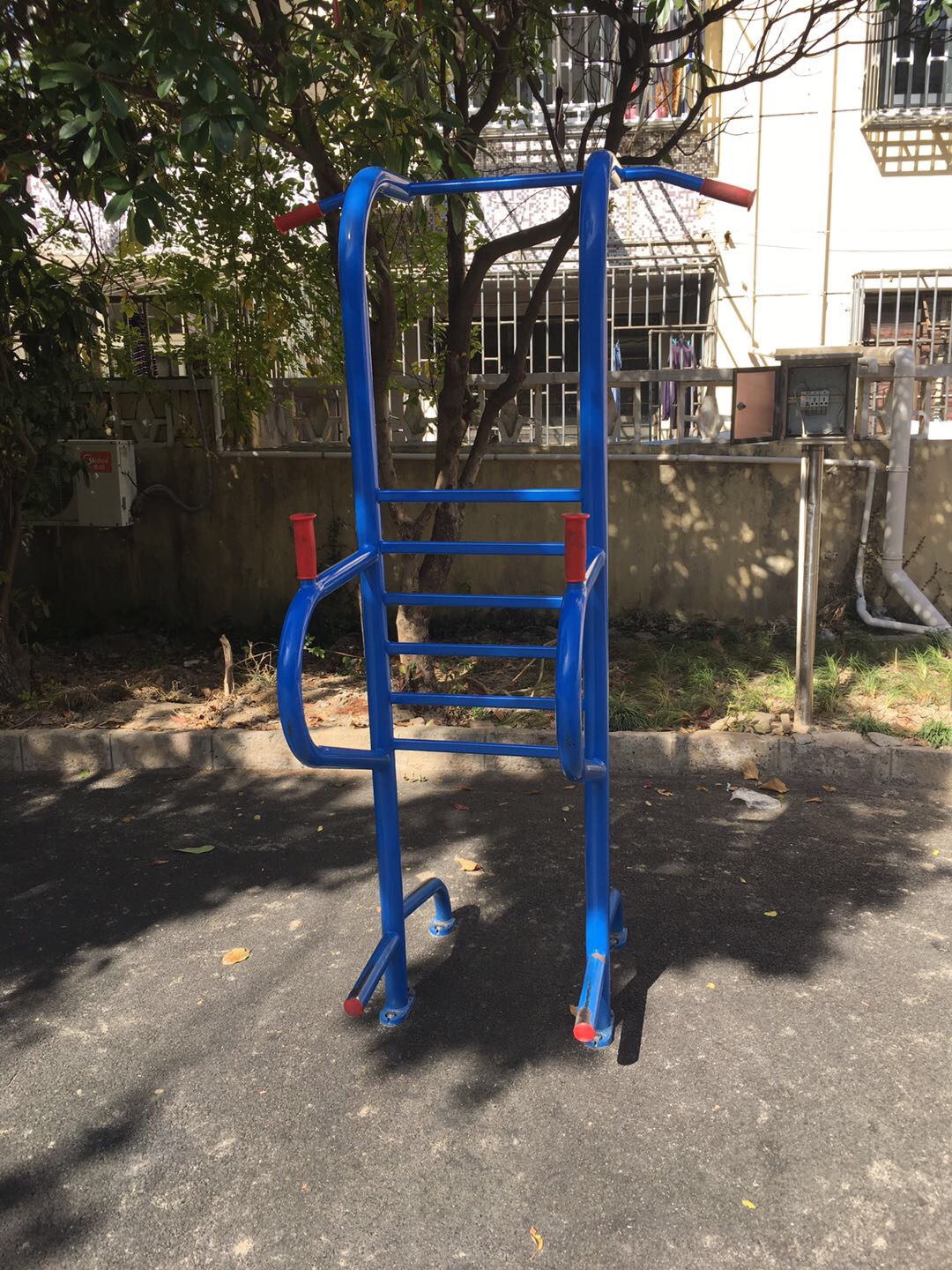 多功能訓(xùn)練器 多功能訓(xùn)練器