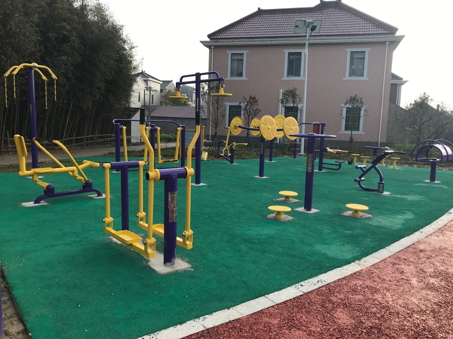 盤西9隊(duì)益智健身點(diǎn)