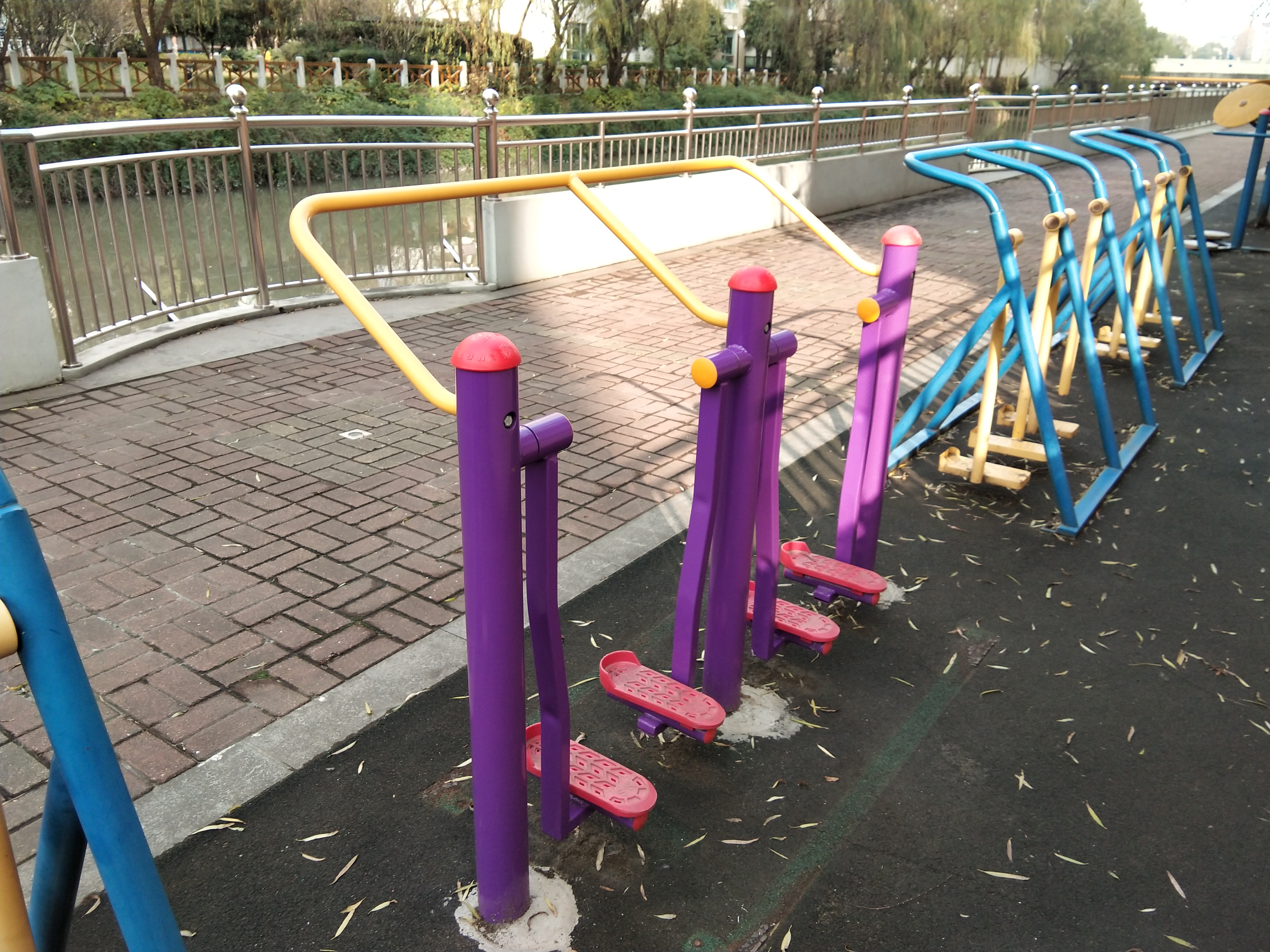 太空漫步器 太空漫步器