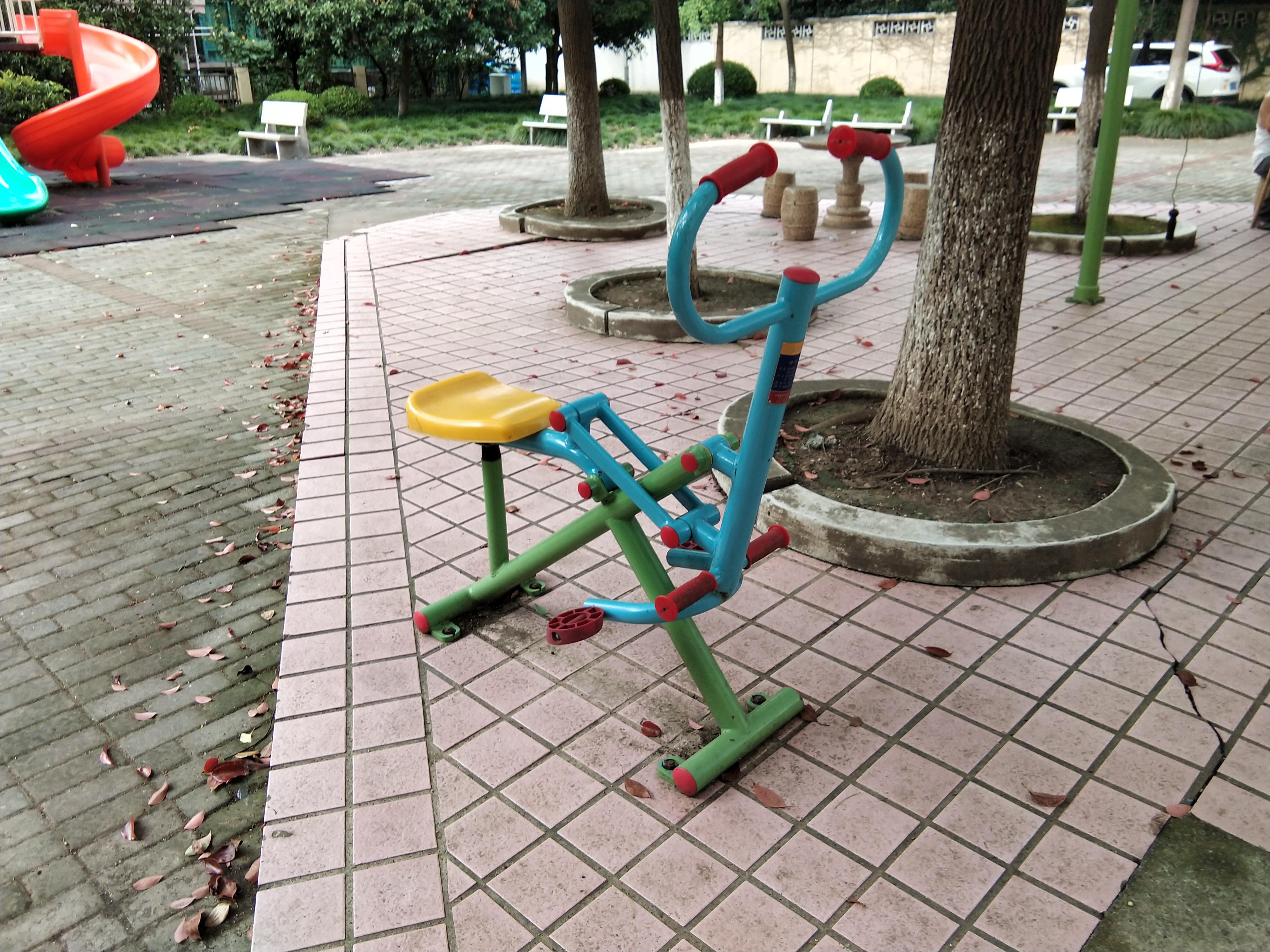 健騎機(jī) 健騎機(jī)