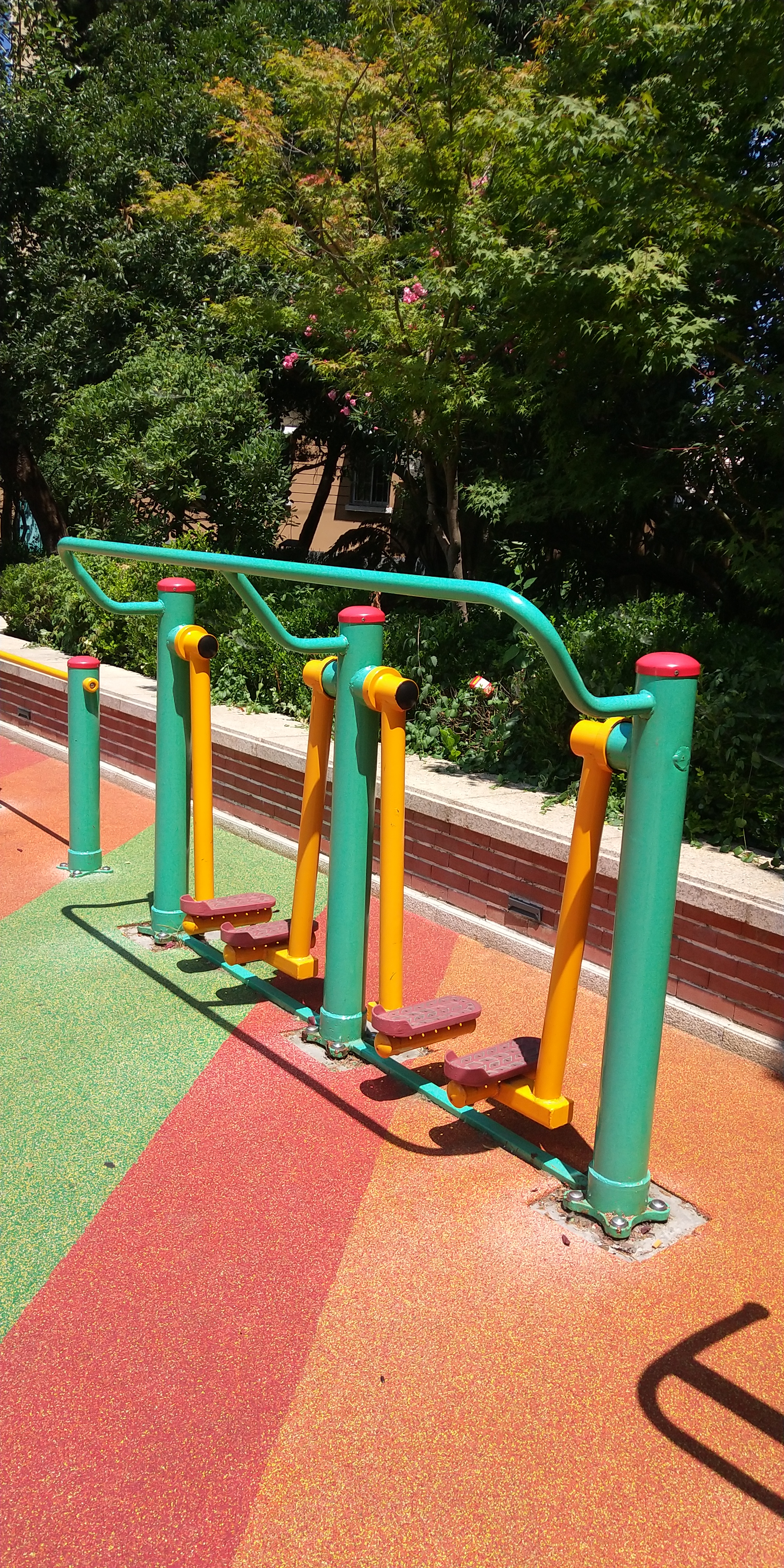 兩聯(lián)漫步機(jī) 兩聯(lián)漫步機(jī)