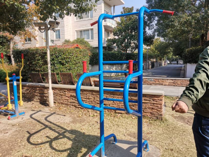 多功能訓(xùn)練器 多功能訓(xùn)練器