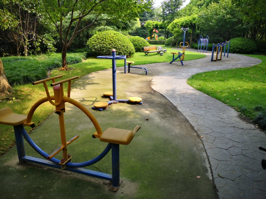 華星港居委健身苑點A