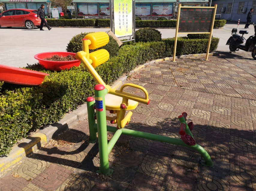 自重腹背鍛煉器