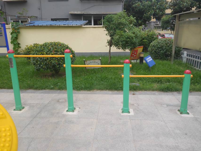 多聯(lián)壓腿架 多聯(lián)壓腿架