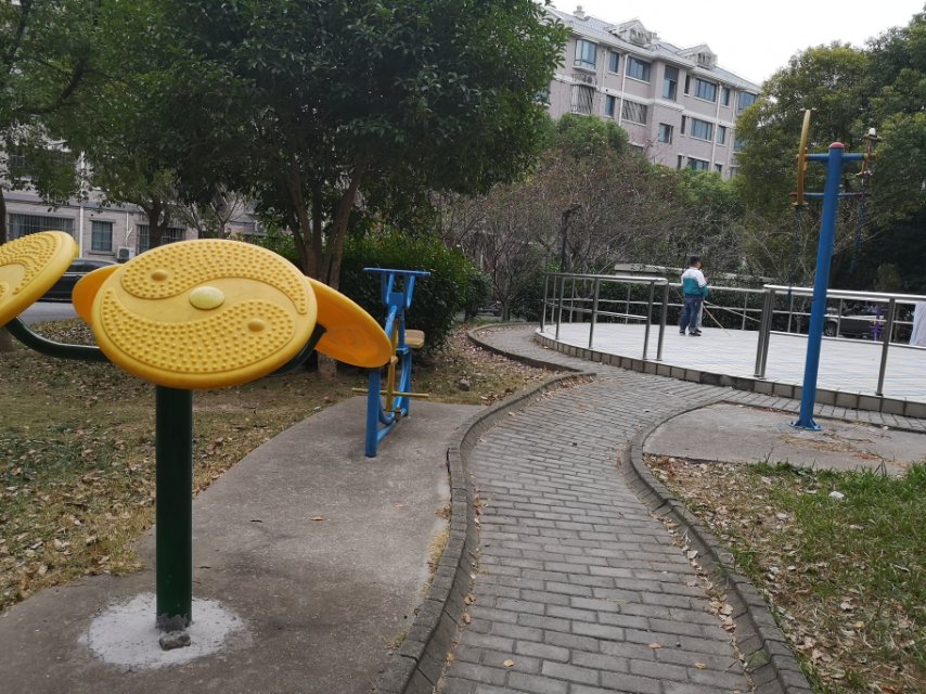 欣蘭苑居委628弄健身點