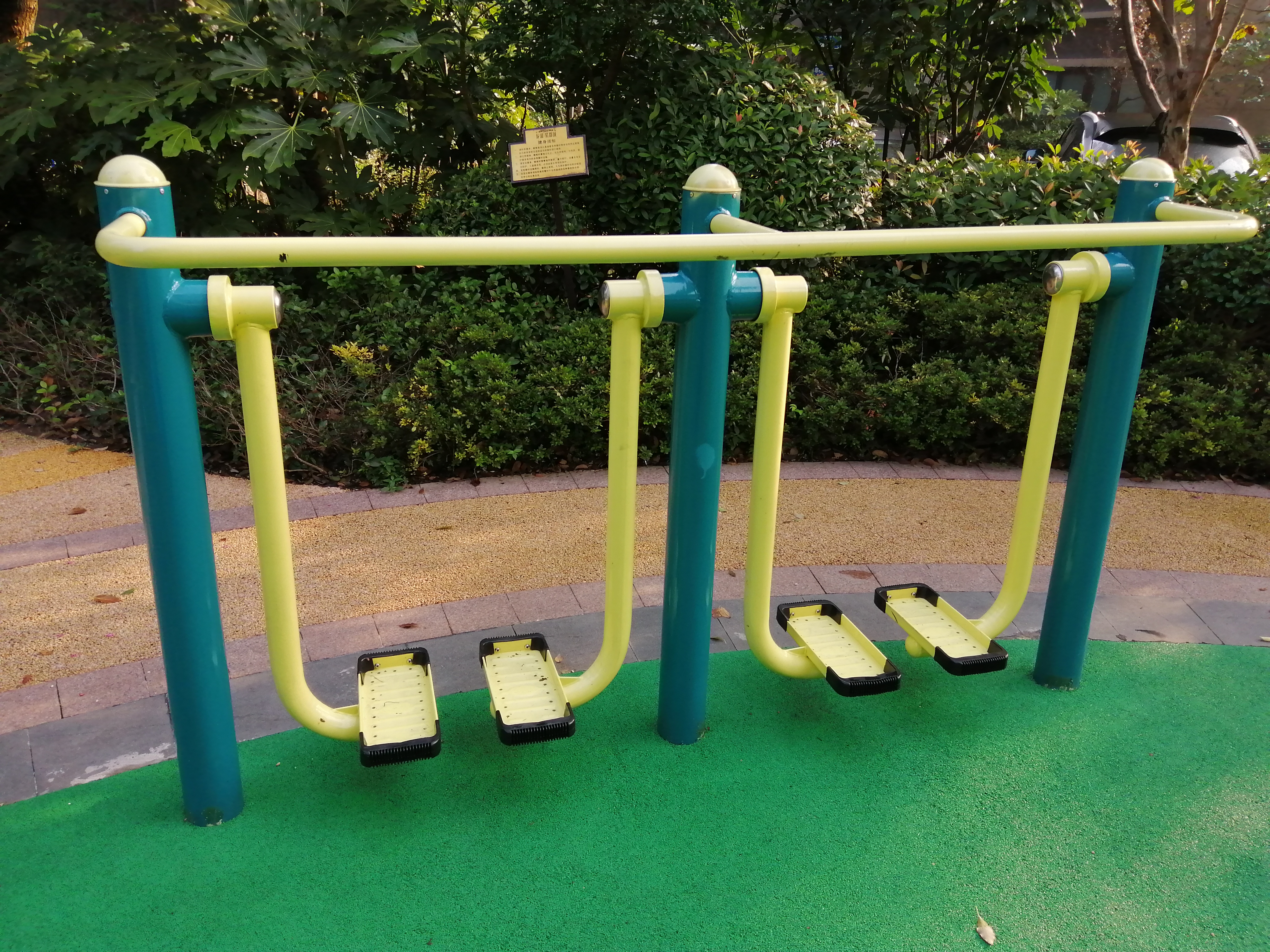 雙位太空漫步機