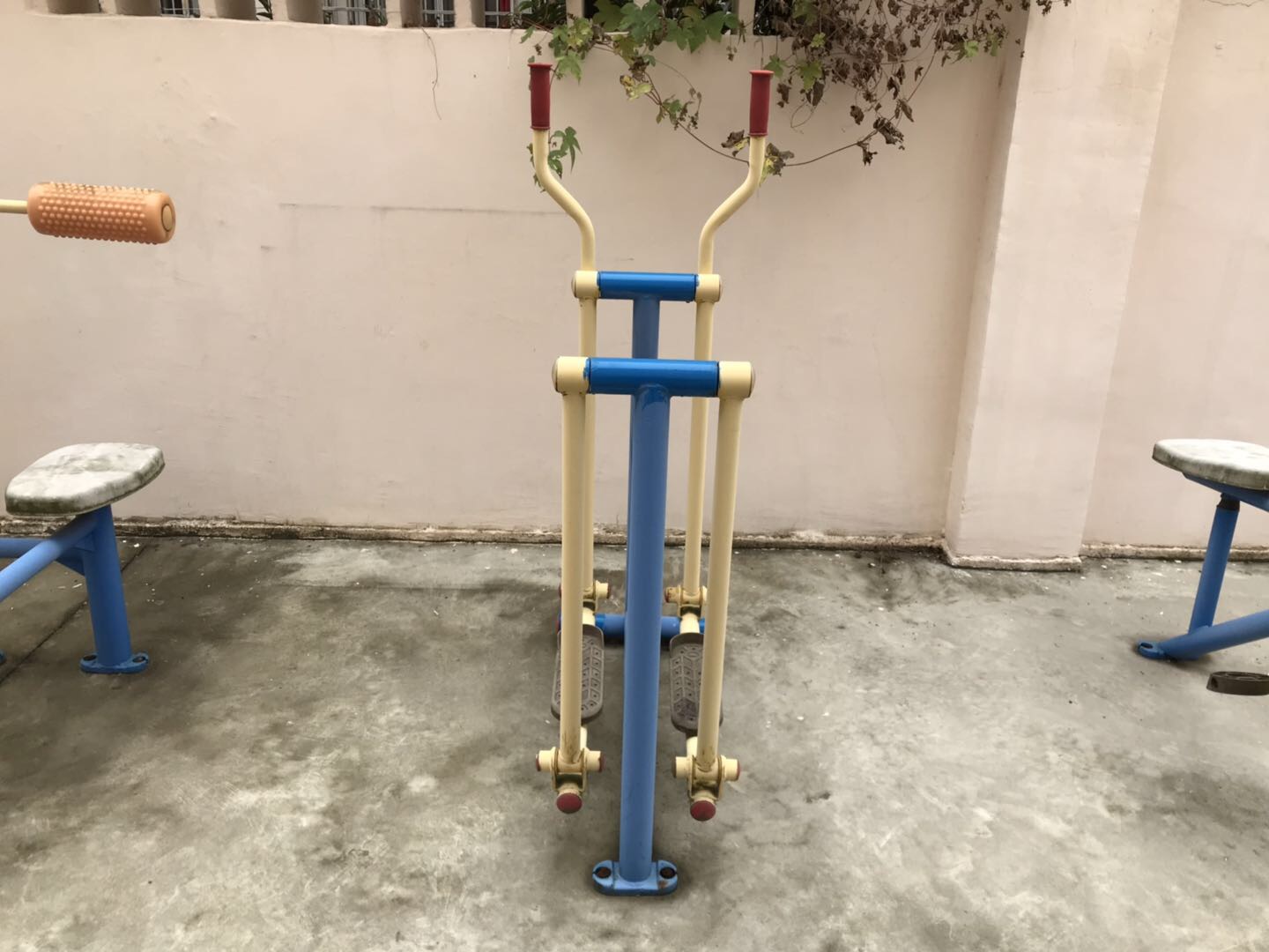 漫步器(單) 漫步器(單)