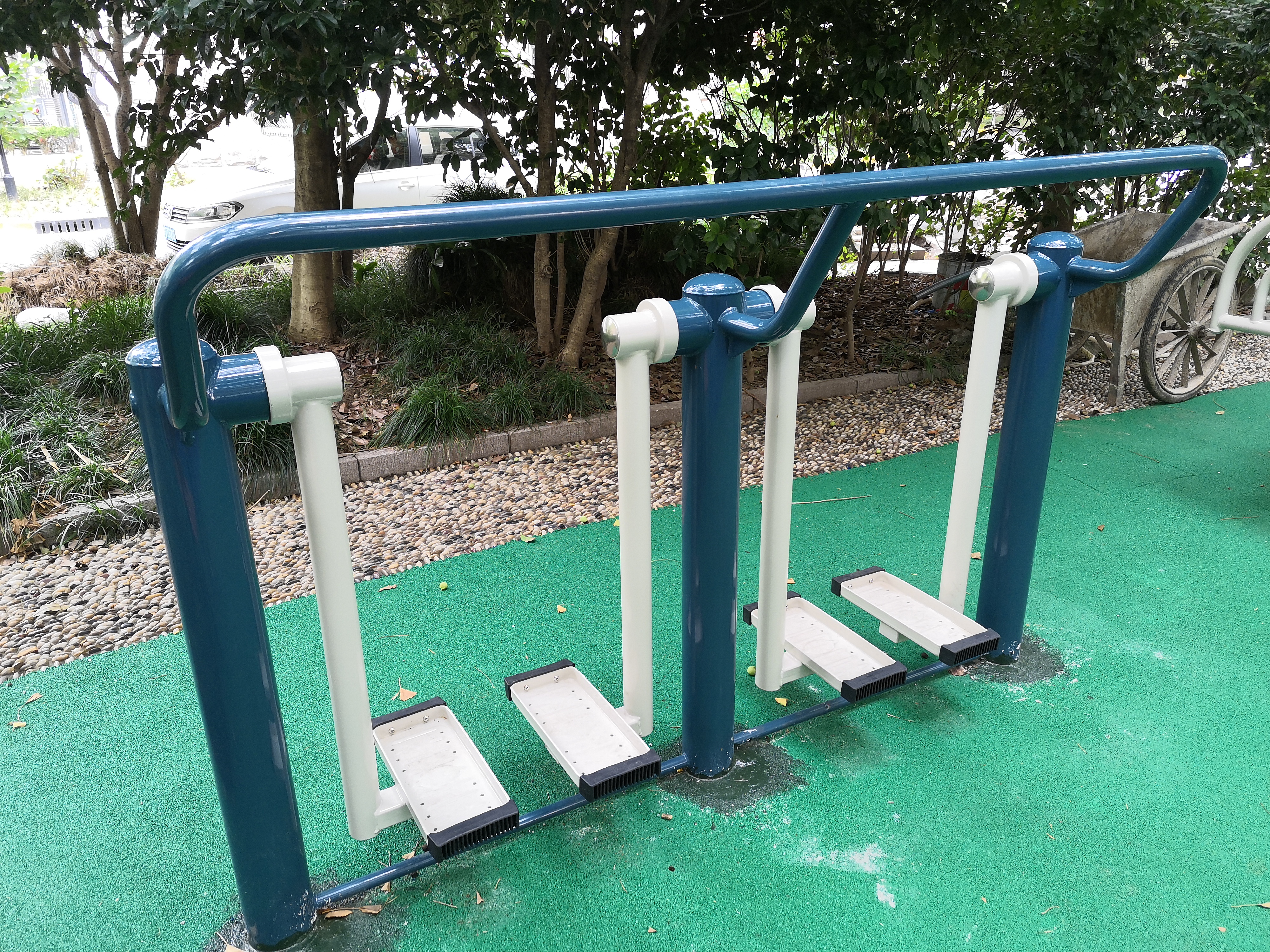 二位太空漫步機(jī) 二位太空漫步機(jī)