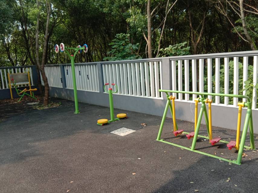 大裕村社區(qū)服務中心健身點