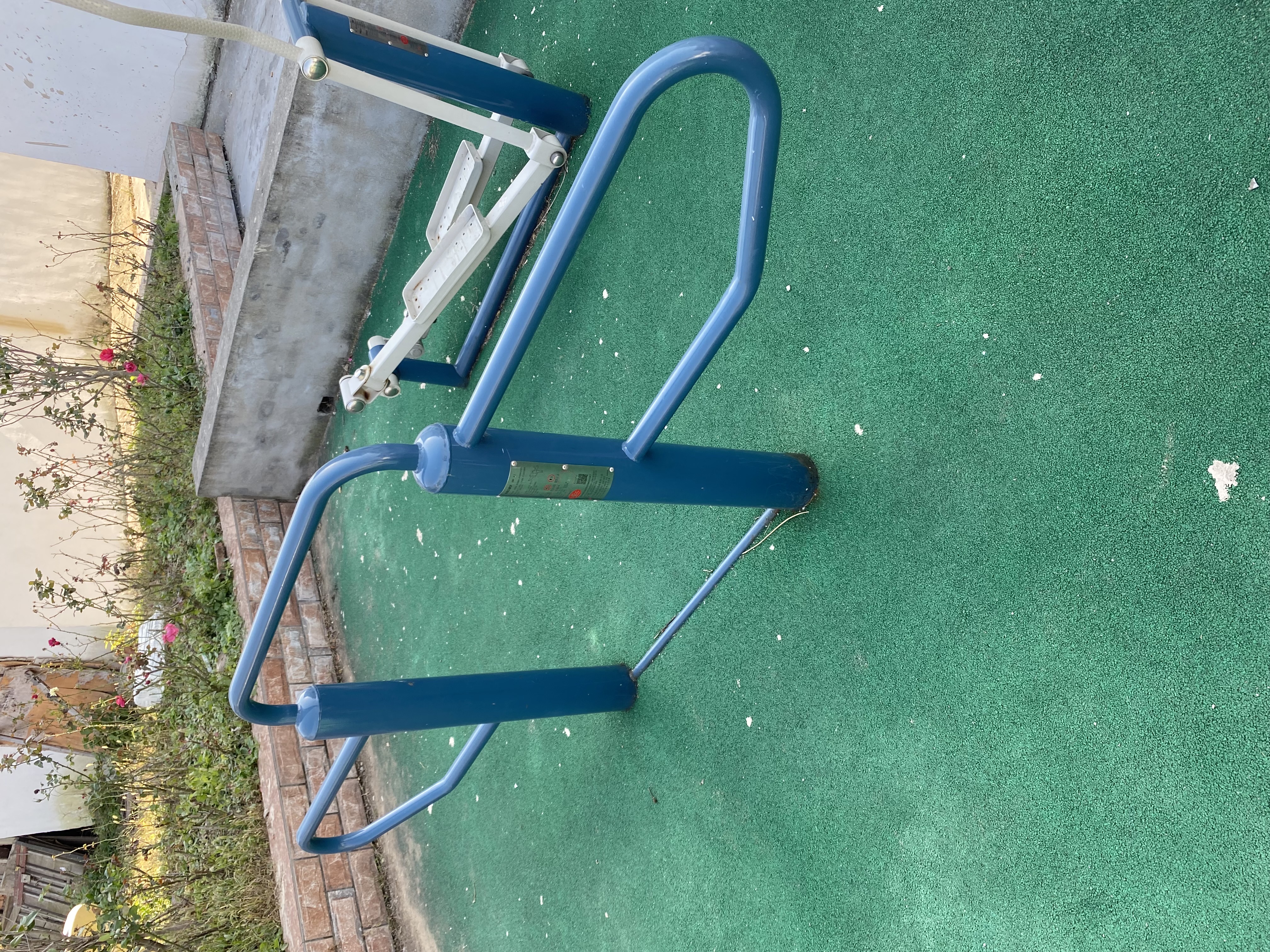 彈振壓腿器 彈振壓腿器