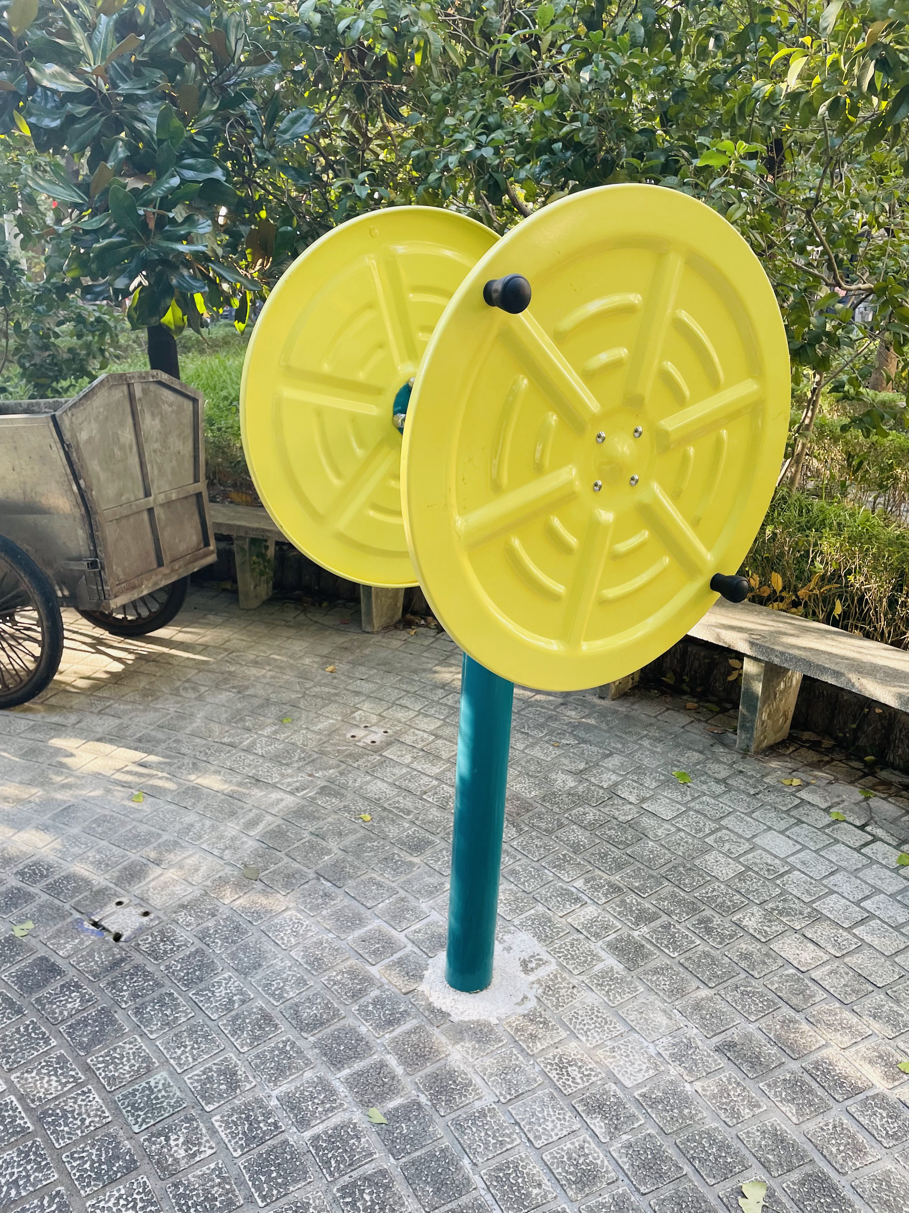 快樂(lè)大轉(zhuǎn)輪 快樂(lè)大轉(zhuǎn)輪