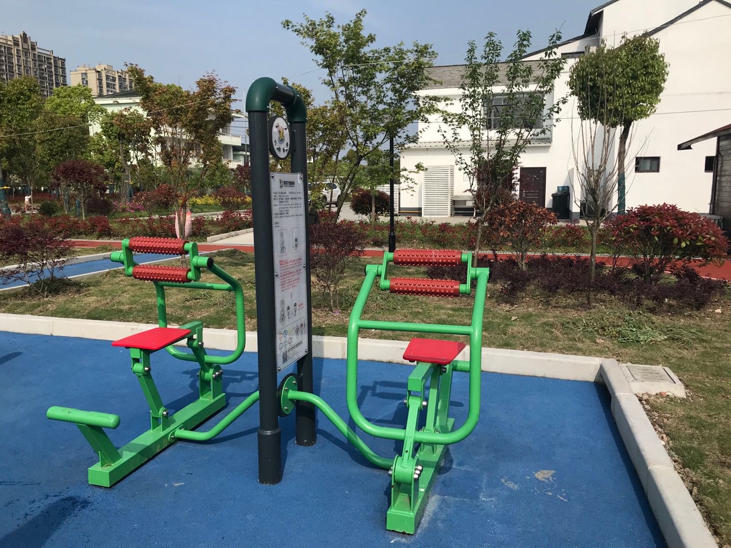 雙位背部訓(xùn)練器