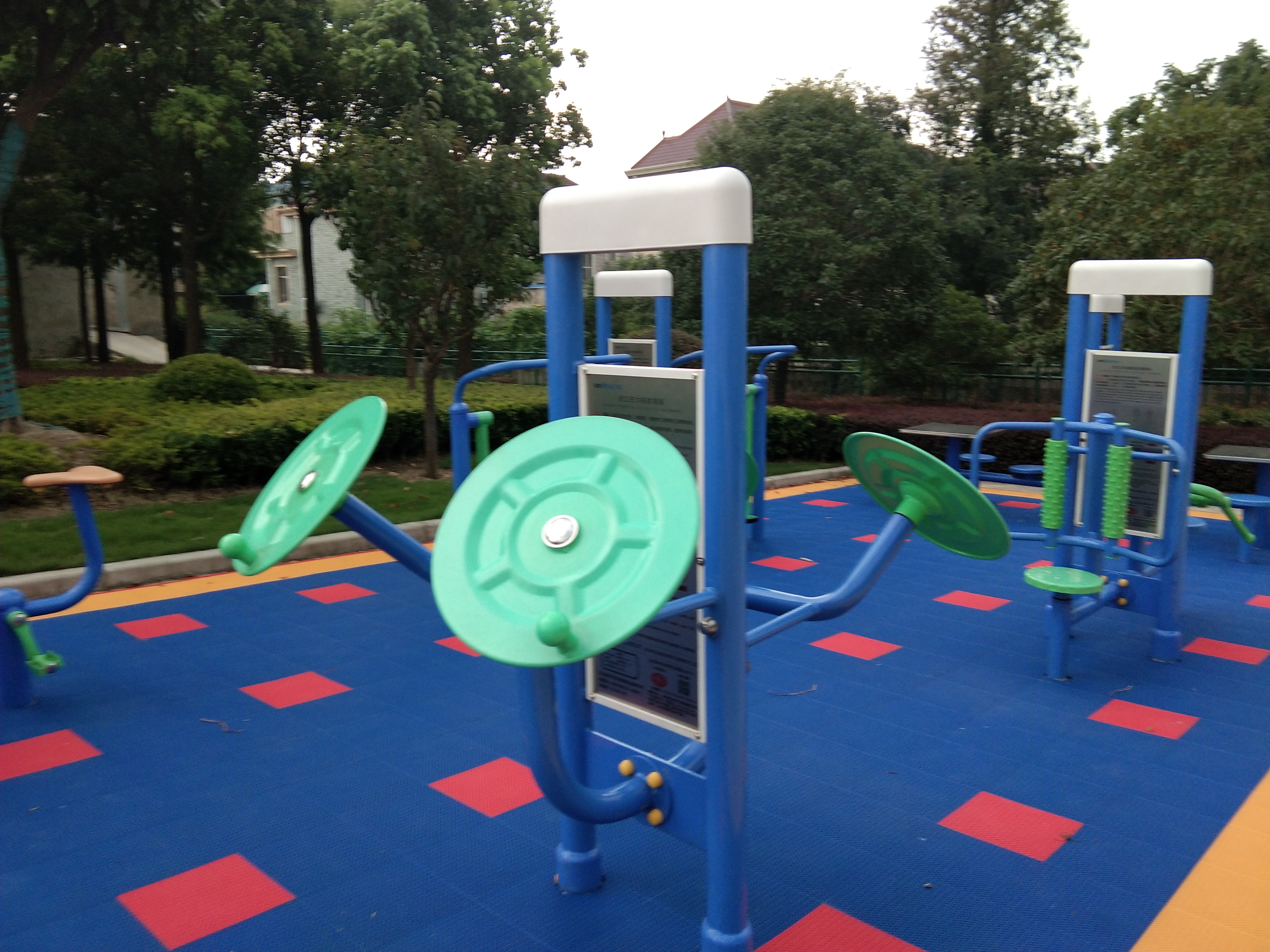 雙立柱太極揉推器 雙立柱太極揉推器