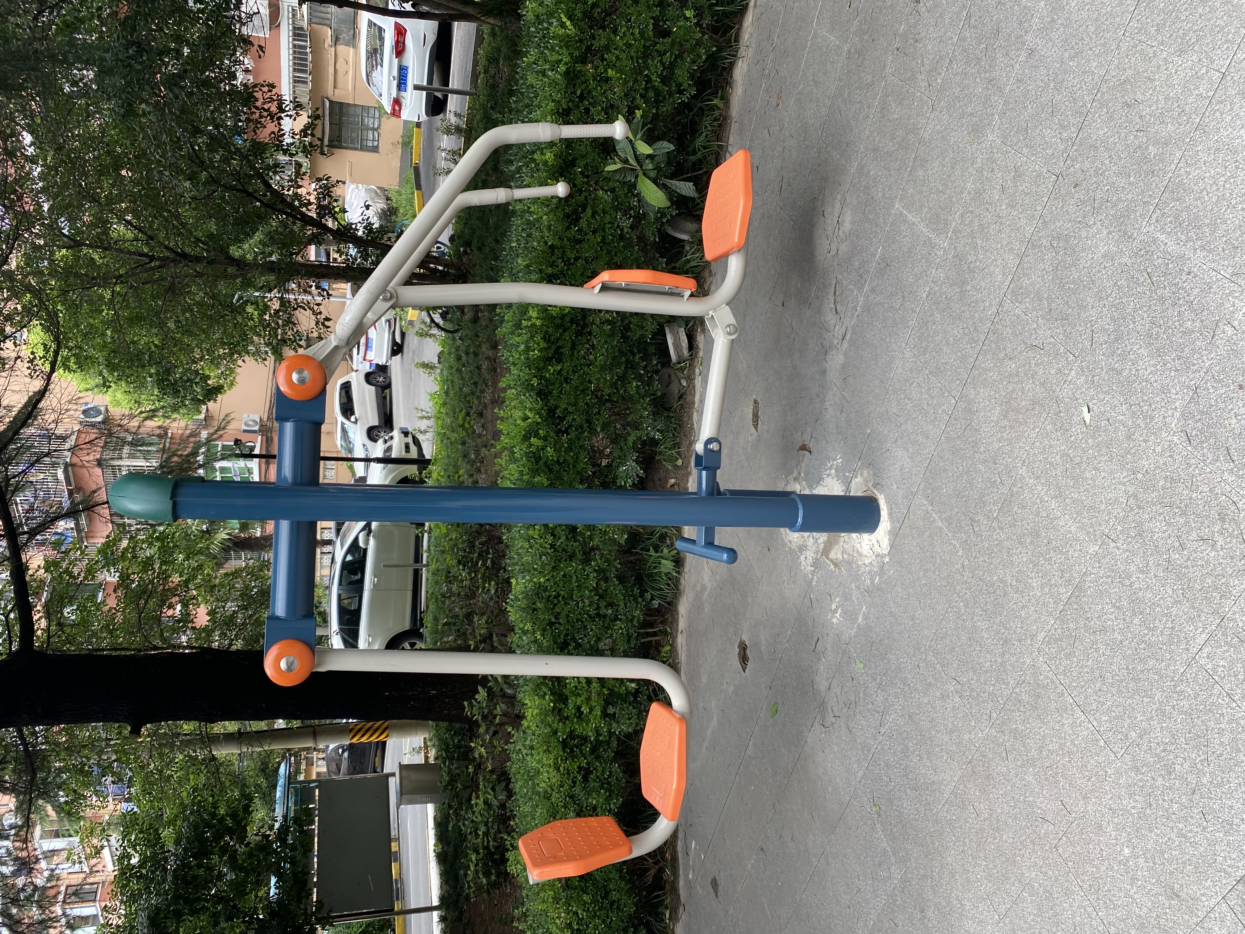 多功能訓(xùn)練器