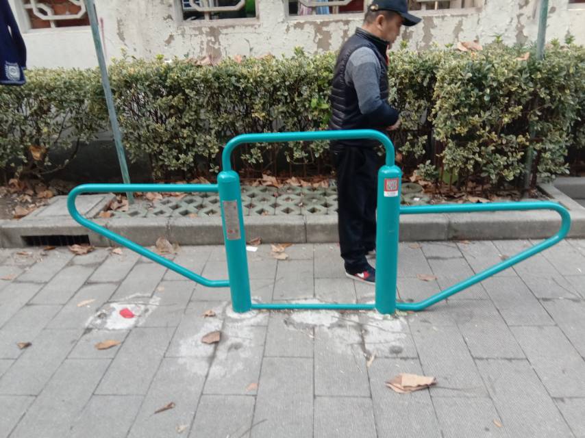 壓腿訓(xùn)練器