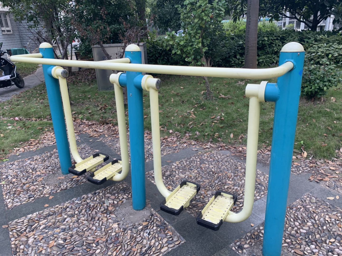 雙位太空漫步機(jī)