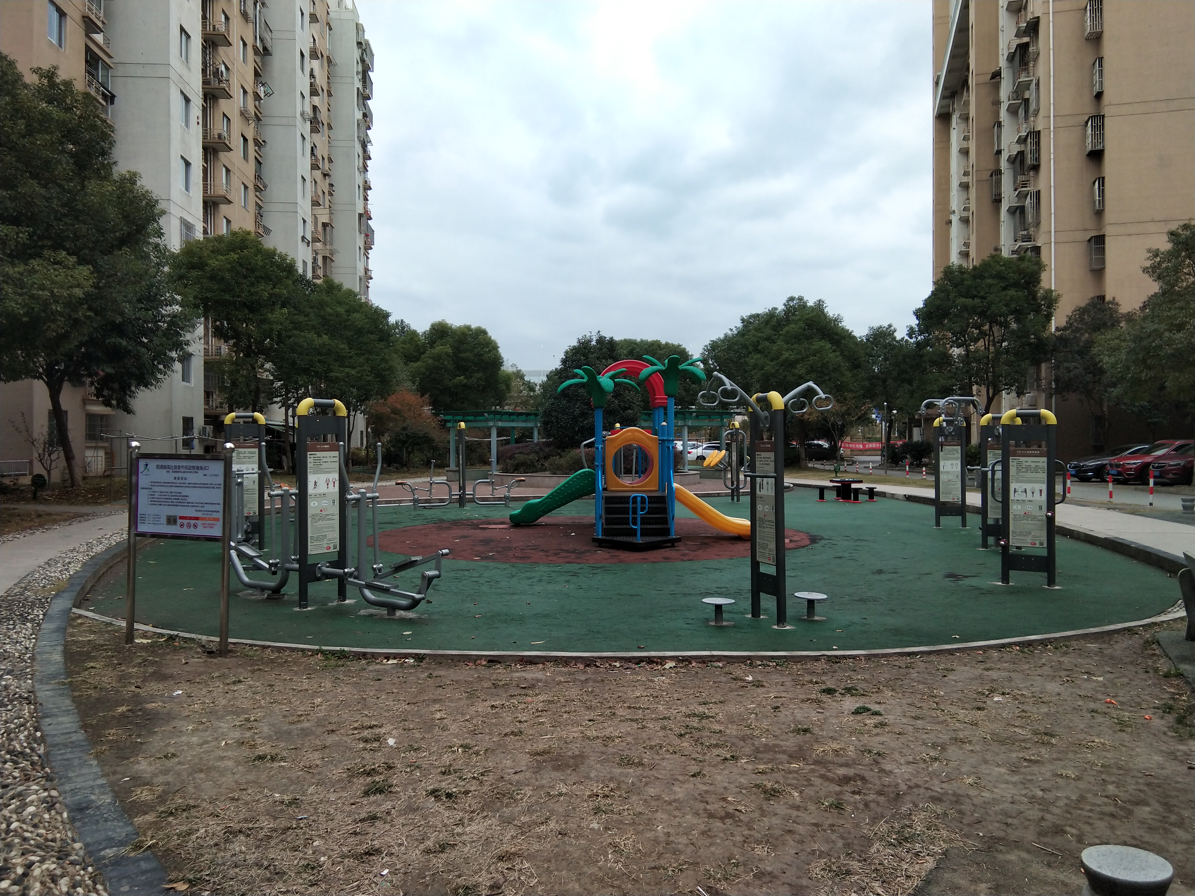 周浦鎮(zhèn)海達(dá)居委市民益智健身點(diǎn)2