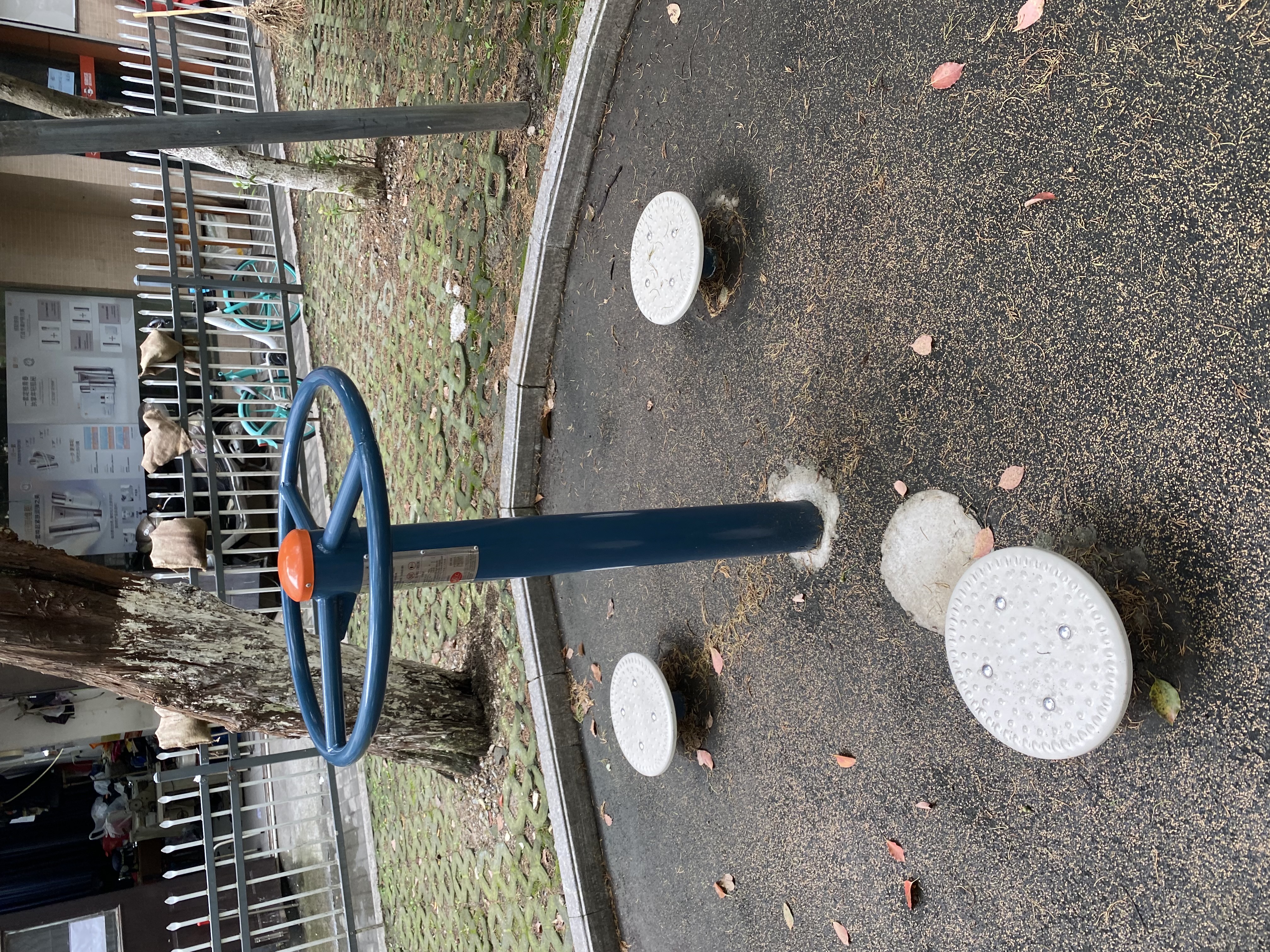 多功能訓練器 多功能訓練器