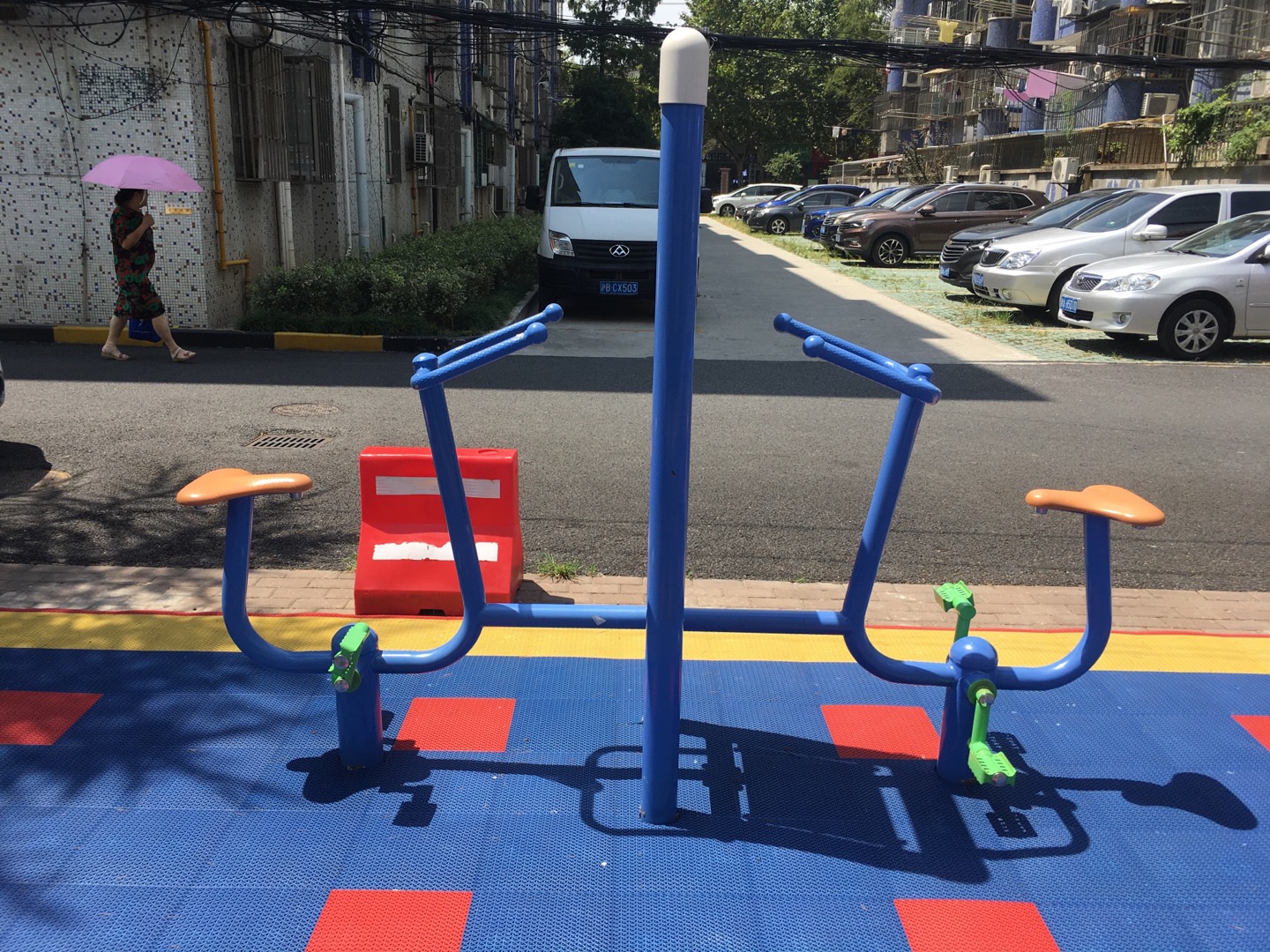 雙立柱健身車 雙立柱健身車