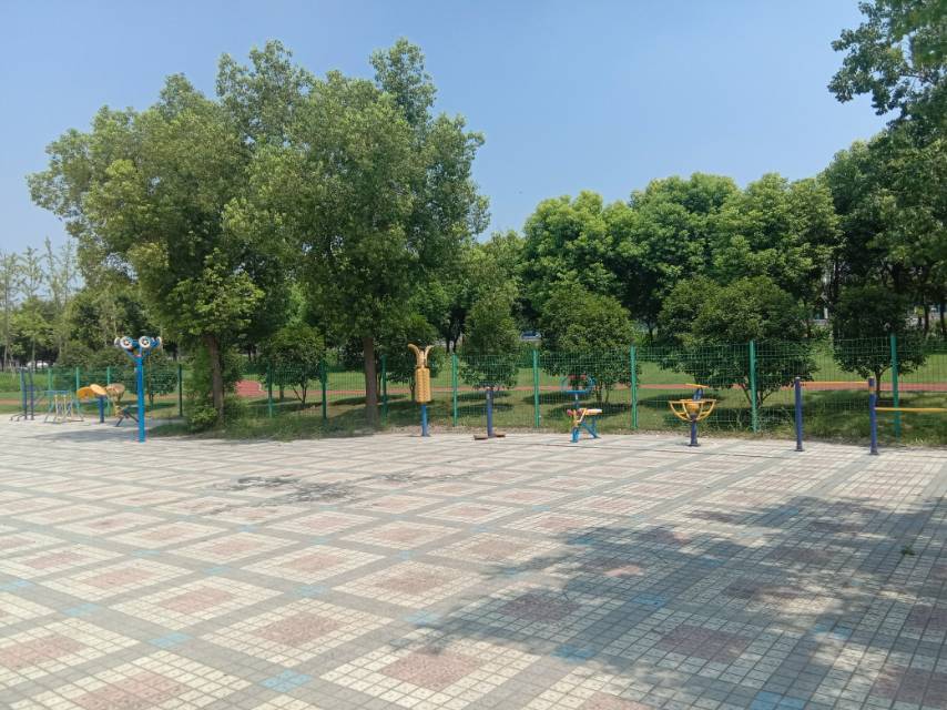 彭趙小區(qū)中區(qū)市民健身點1