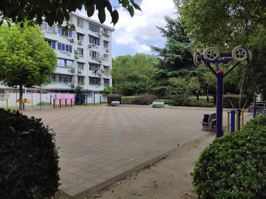 嘉邦社區(qū)棋盤路1111弄健身點(diǎn)