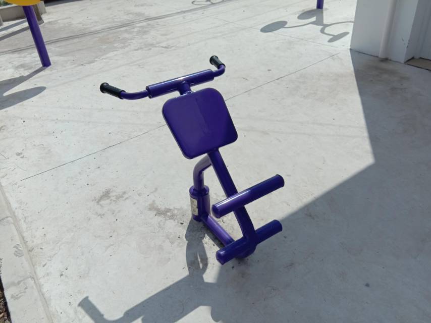 背肌訓(xùn)練器