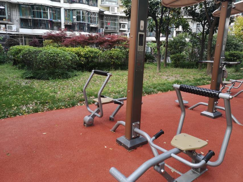 二位智能背部訓(xùn)練器