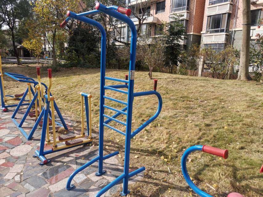 多功能訓(xùn)練器