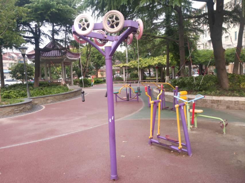 呼瑪一村三居委健身點(diǎn)