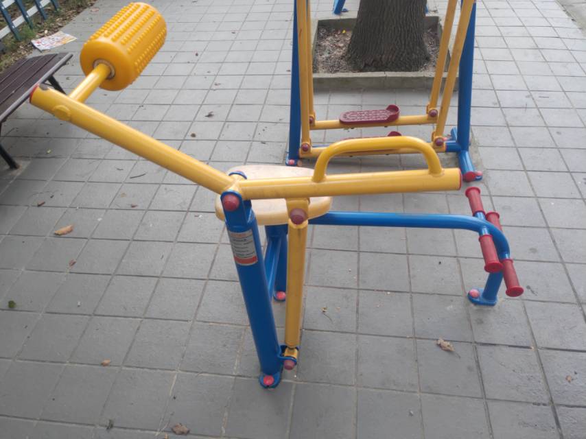 腹背鍛煉器 腹背鍛煉器