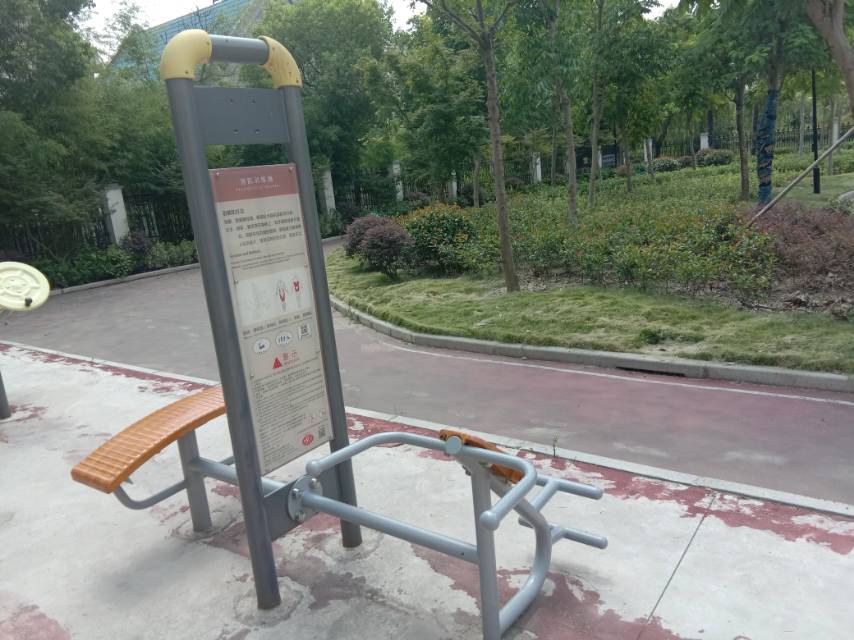 背肌訓(xùn)練器 背肌訓(xùn)練器